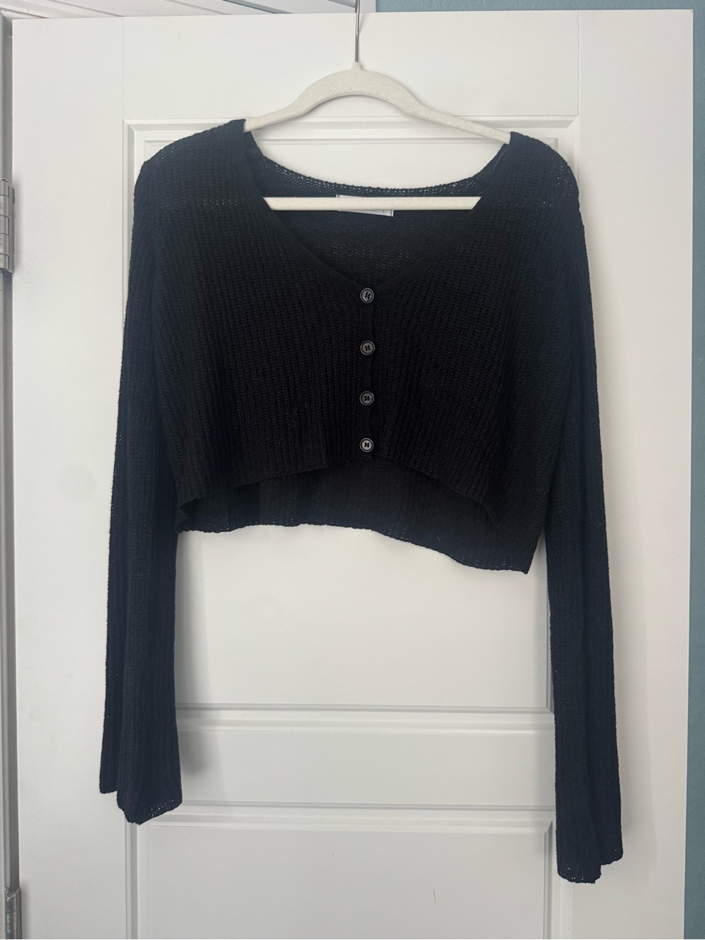 TALULAH Black Cropped Button-Front Knit Top